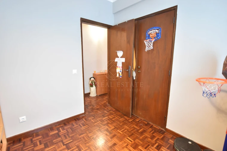 Moradia T2 para Venda em Porto Salvo Foto 26