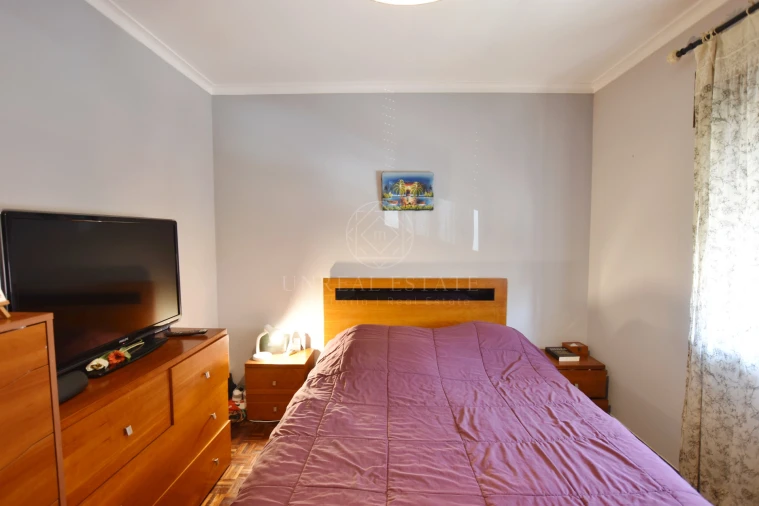 Moradia T2 para Venda em Porto Salvo Foto 28