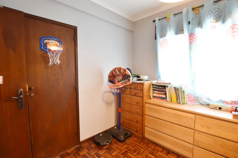 Moradia T2 para Venda em Porto Salvo Foto 25