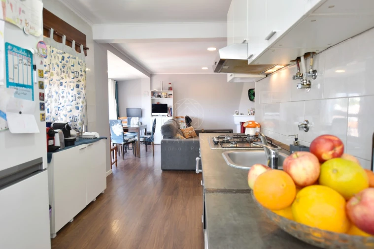 Moradia T2 para Venda em Porto Salvo Foto 19