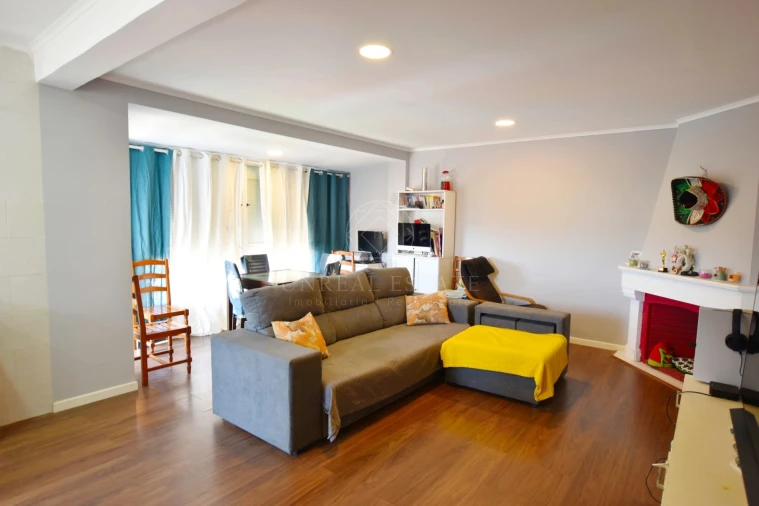 Moradia T2 para Venda em Porto Salvo Foto 6