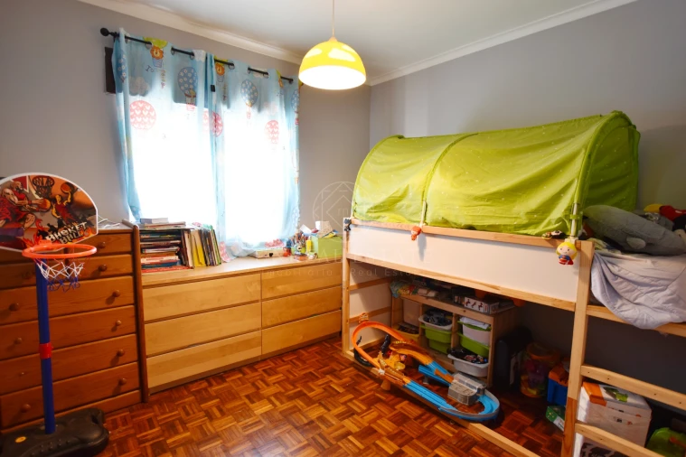 Moradia T2 para Venda em Porto Salvo Foto 24