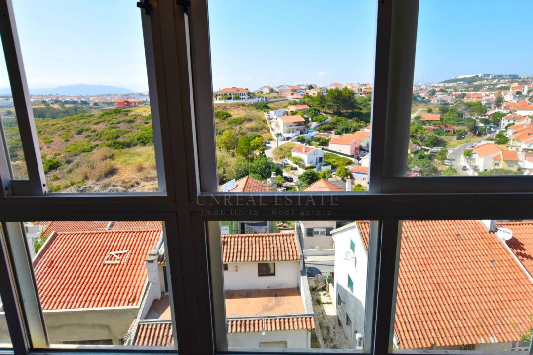 Moradia T2 para Venda em Porto Salvo Foto 11