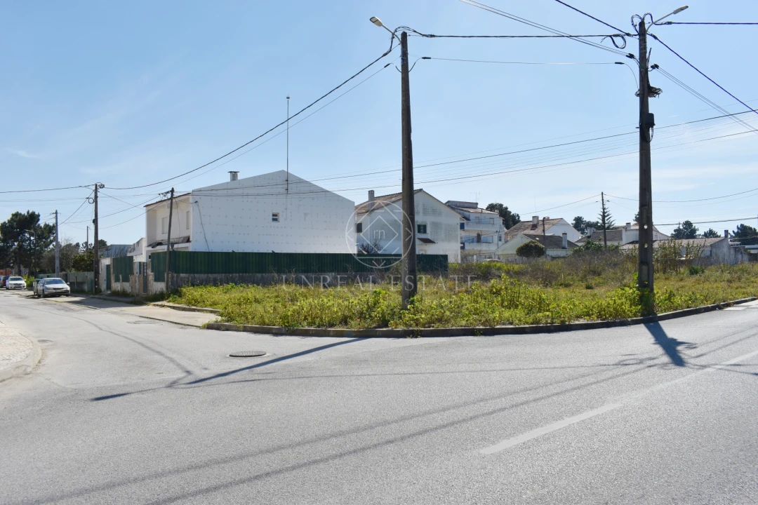 Moradia T4 para Venda em Quinta do Conde Foto 4