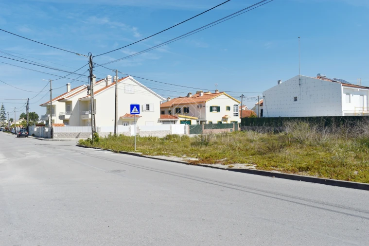 Moradia T4 para Venda em Quinta do Conde Foto 15