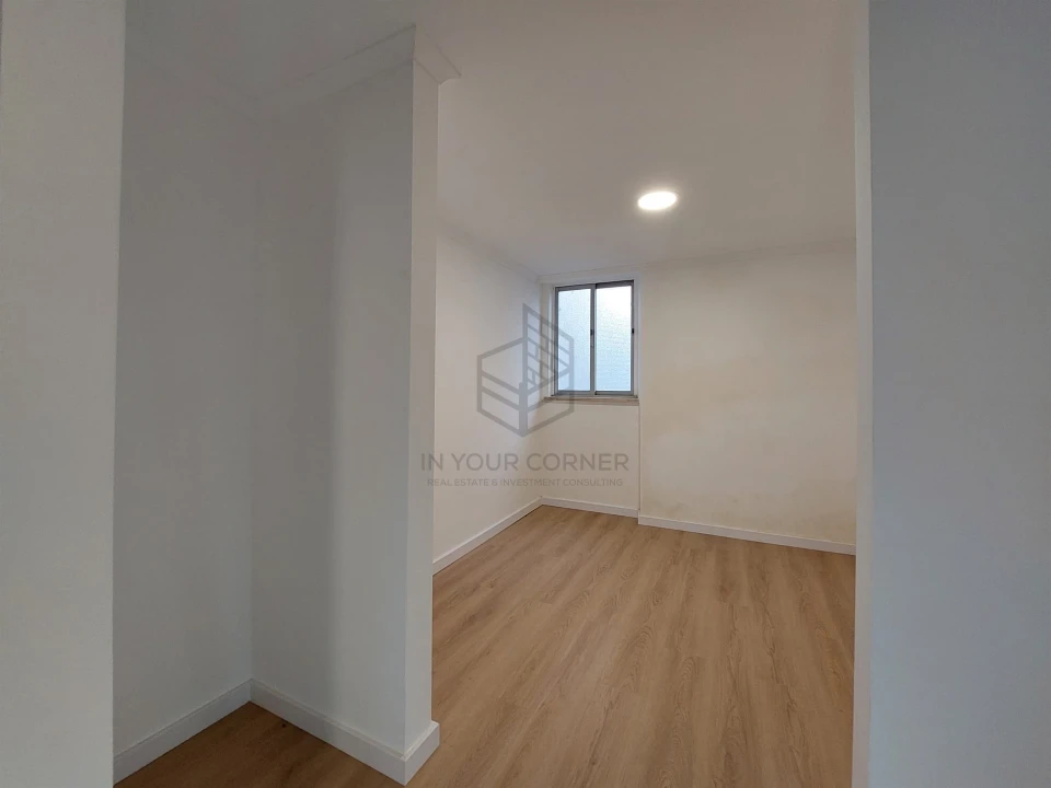Prédio para Venda em Campolide Foto 11