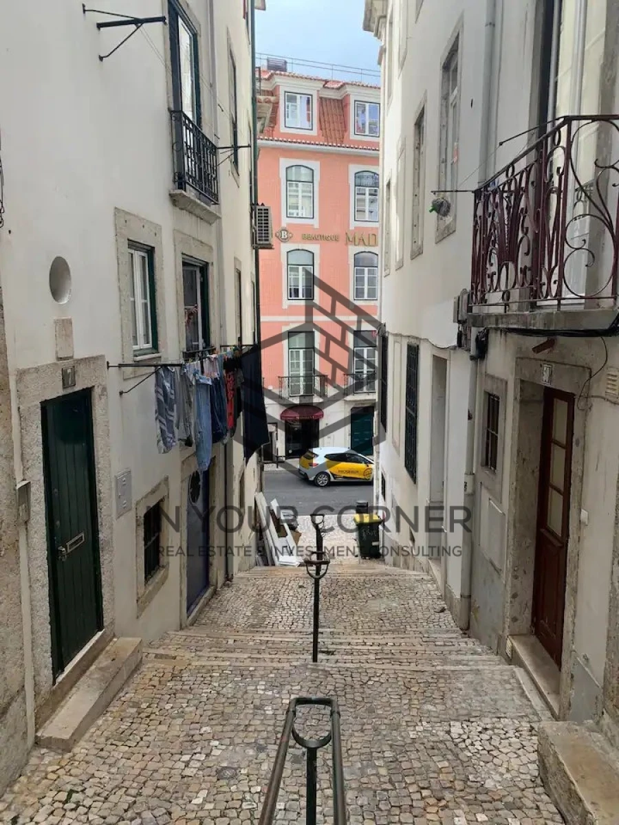 Prédio para Trespasse em Santa Maria Maior Foto 27