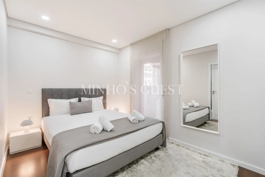 Apartamento T2 para Arrendamento férias em Braga (São José de São Lázaro e São João do Souto) Foto 2