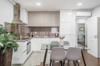 Apartamento T2 para Arrendamento férias em Braga (São José de São Lázaro e São João do Souto)