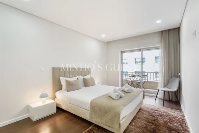 Apartamento T2 para Arrendamento férias em Braga (São José de São Lázaro e São João do Souto)