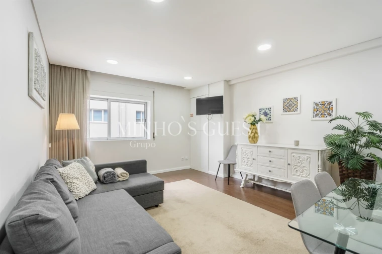 Apartamento T2 para Arrendamento férias em Braga (São José de São Lázaro e São João do Souto) Foto 7