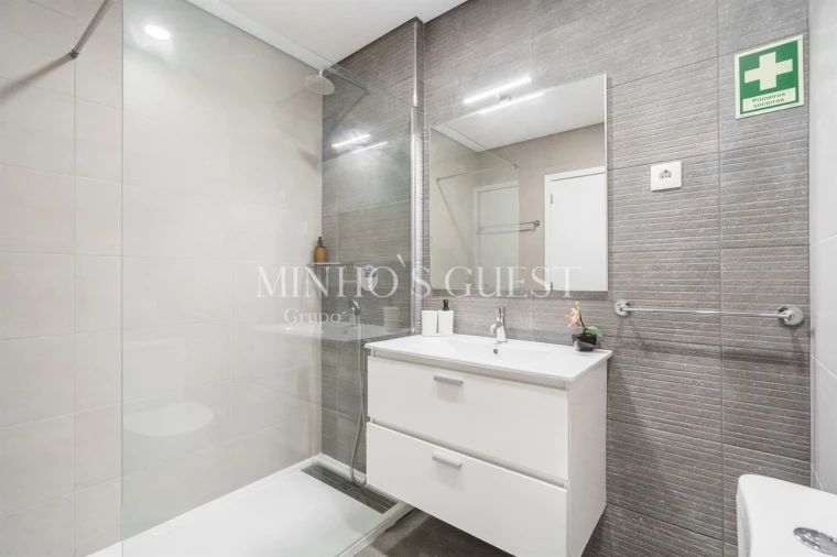 Apartamento T2 para Arrendamento férias em Braga (São José de São Lázaro e São João do Souto) Foto 23