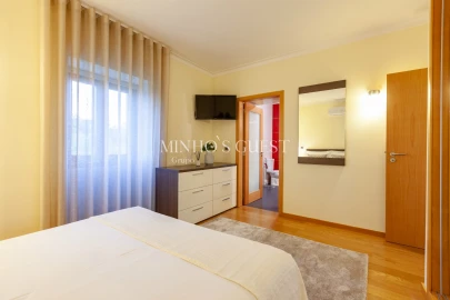 Moradia T3 para Arrendamento férias em Santa Lucrécia de Algeriz e Navarra