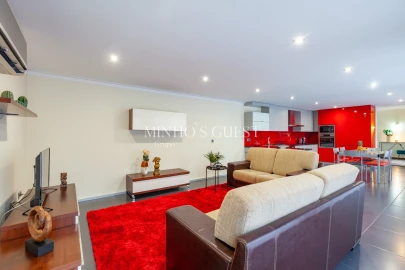 Moradia T3 para Arrendamento férias em Santa Lucrécia de Algeriz e Navarra