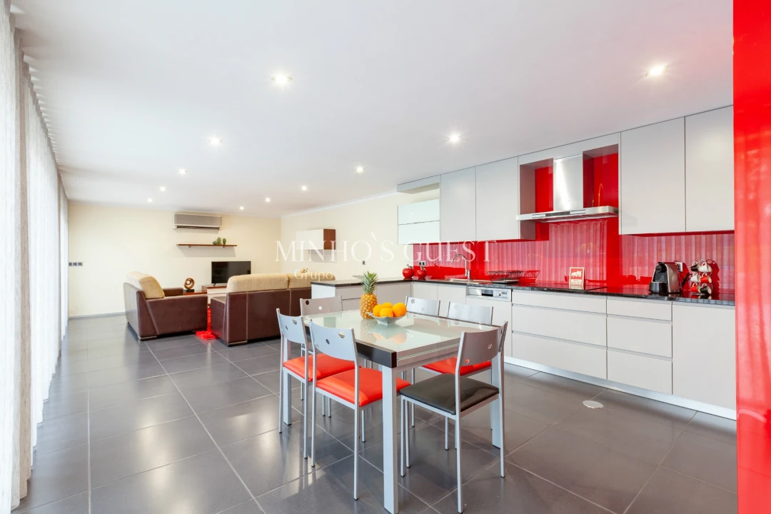 Moradia T3 para Arrendamento férias em Santa Lucrécia de Algeriz e Navarra Foto 12