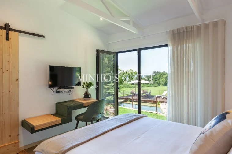 Moradia T1 para Arrendamento férias em Campos e Louredo Foto 7