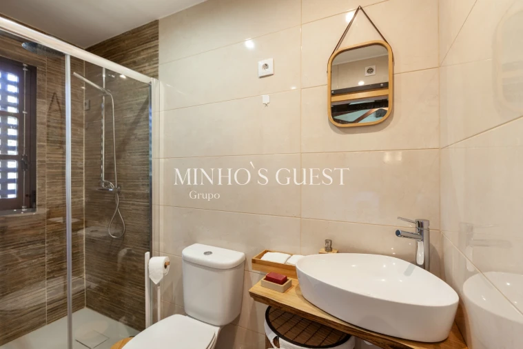 Moradia T1 para Arrendamento férias em Campos e Louredo Foto 8