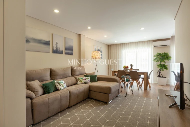 Apartamento T3 para Arrendamento férias em Braga (São José de São Lázaro e São João do Souto) Foto 2