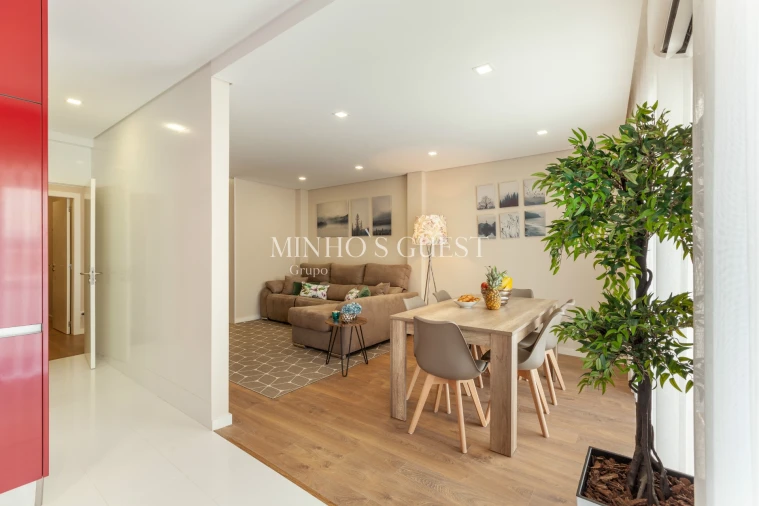 Apartamento T3 para Arrendamento férias em Braga (São José de São Lázaro e São João do Souto) Foto 3