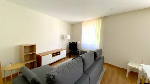 Apartamento T1 para Arrendamento em Braga (São José de São Lázaro e São João do Souto)