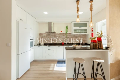 Apartamento T2 para Arrendamento férias em Braga (São José de São Lázaro e São João do Souto)