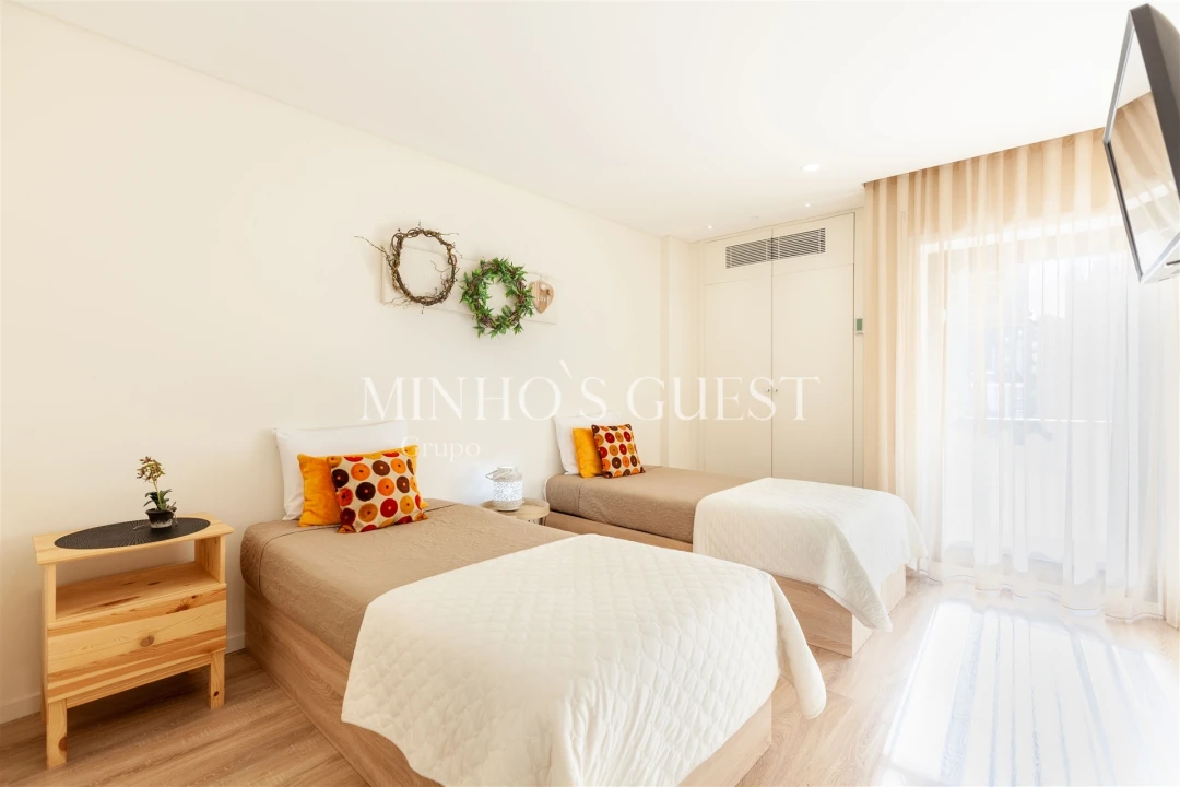 Apartamento T2 para Arrendamento férias em Braga (São José de São Lázaro e São João do Souto) Foto 4