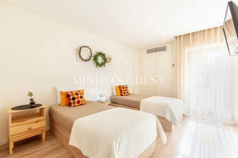 Apartamento T2 para Arrendamento férias em Braga (São José de São Lázaro e São João do Souto) Foto 4