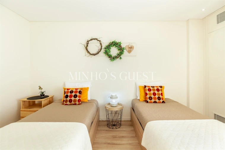 Apartamento T2 para Arrendamento férias em Braga (São José de São Lázaro e São João do Souto) Foto 23