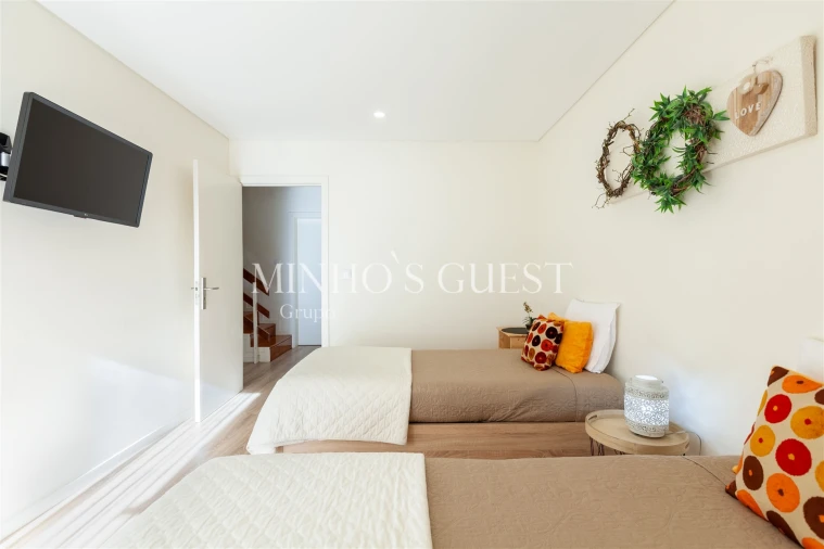 Apartamento T2 para Arrendamento férias em Braga (São José de São Lázaro e São João do Souto) Foto 25