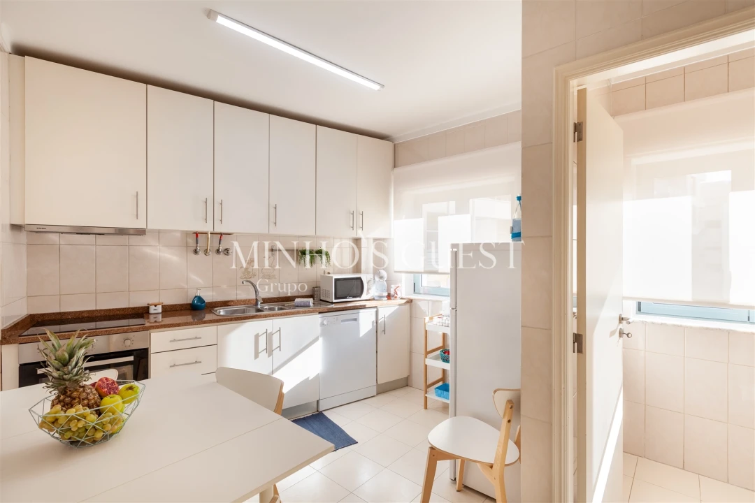 Apartamento T2 para Arrendamento férias em Braga (São José de São Lázaro e São João do Souto) Foto 12