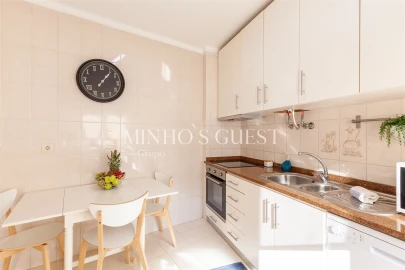 Apartamento T2 para Arrendamento férias em Braga (São José de São Lázaro e São João do Souto)