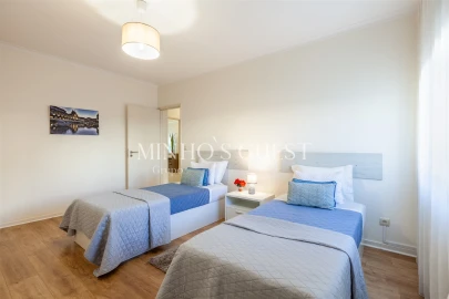 Apartamento T2 para Arrendamento férias em Braga (São José de São Lázaro e São João do Souto)