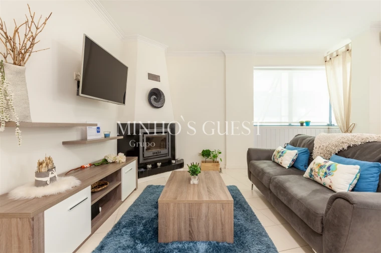 Apartamento T2 para Arrendamento férias em Braga (São José de São Lázaro e São João do Souto) Foto 2