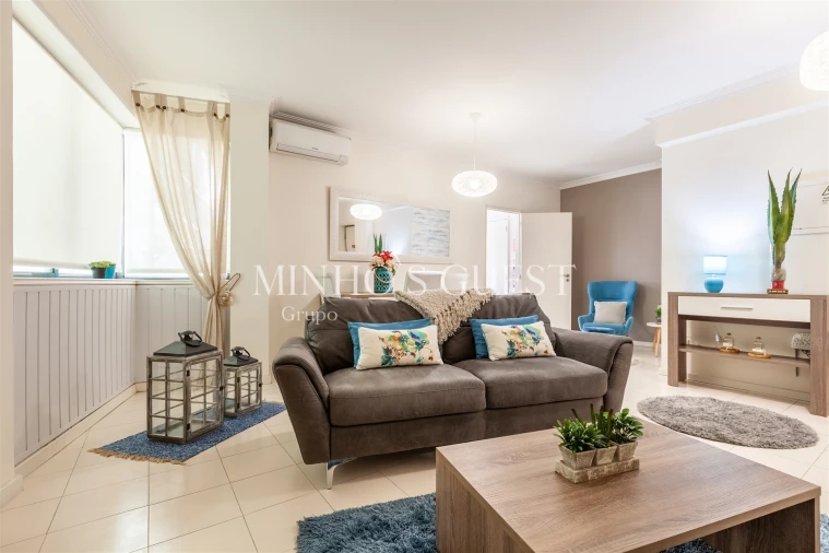 Apartamento T2 para Arrendamento férias em Braga (São José de São Lázaro e São João do Souto) Foto 8