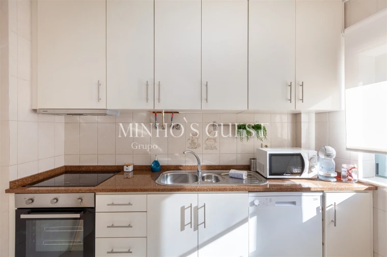 Apartamento T2 para Arrendamento férias em Braga (São José de São Lázaro e São João do Souto) Foto 15
