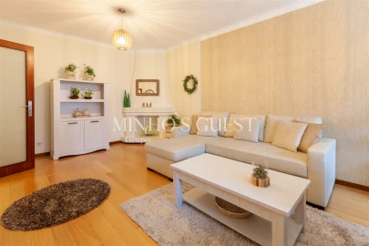 Apartamento T2 para Arrendamento férias em Braga (São José de São Lázaro e São João do Souto)