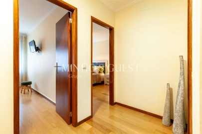 Apartamento T2 para Arrendamento férias em Braga (São José de São Lázaro e São João do Souto)