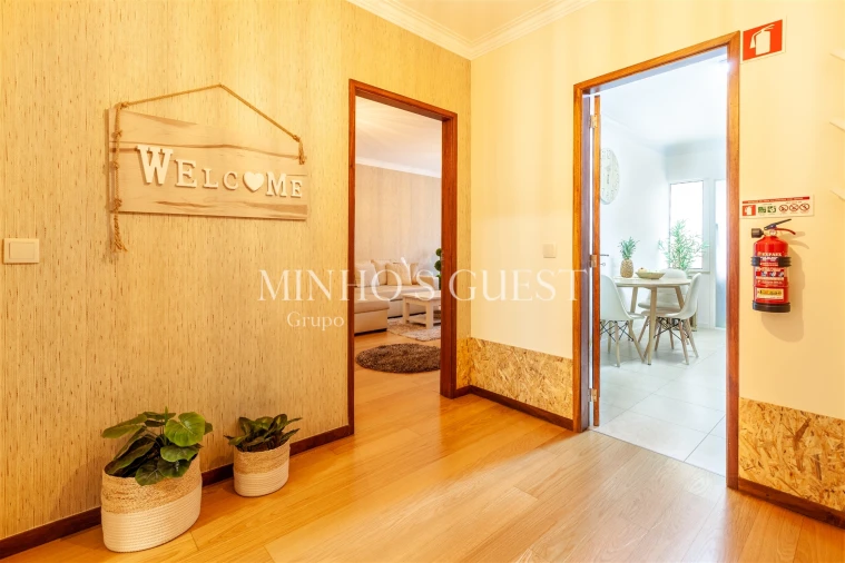 Apartamento T2 para Arrendamento férias em Braga (São José de São Lázaro e São João do Souto) Foto 12