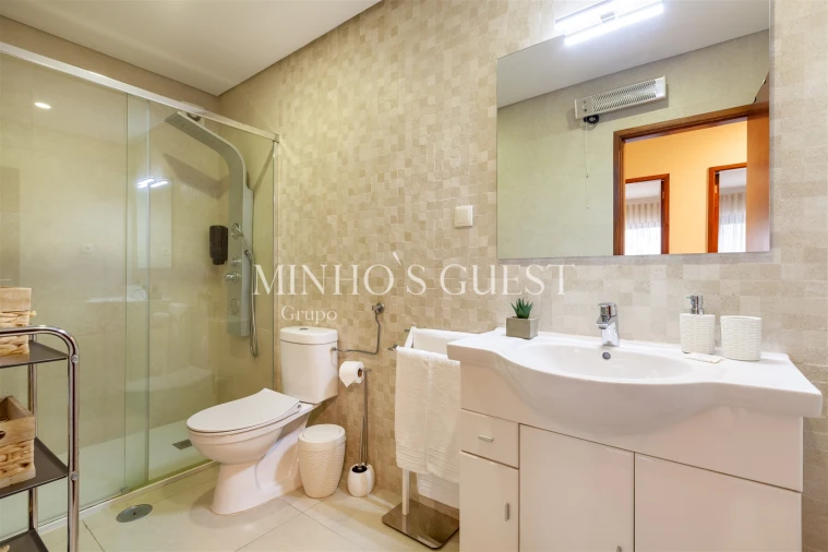 Apartamento T2 para Arrendamento férias em Braga (São José de São Lázaro e São João do Souto) Foto 30