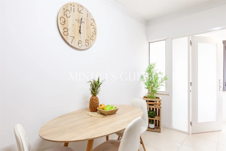 Apartamento T2 para Arrendamento férias em Braga (São José de São Lázaro e São João do Souto) Foto 16