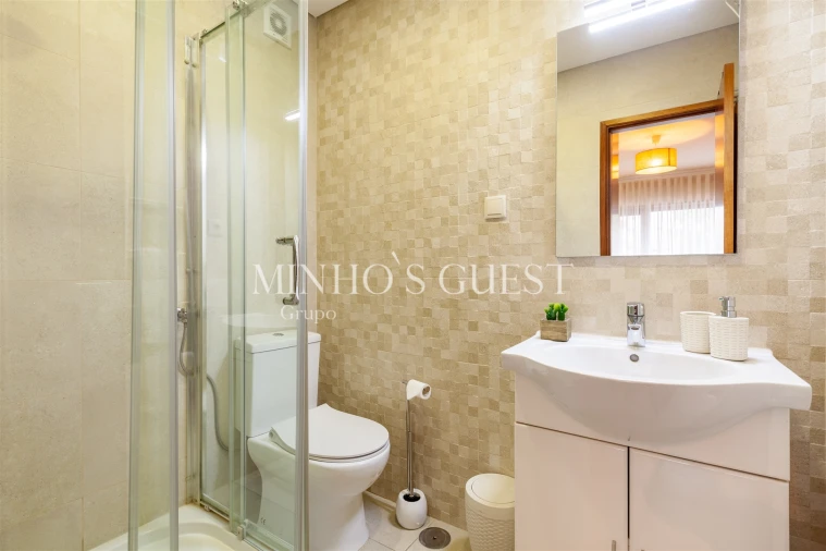 Apartamento T2 para Arrendamento férias em Braga (São José de São Lázaro e São João do Souto) Foto 25