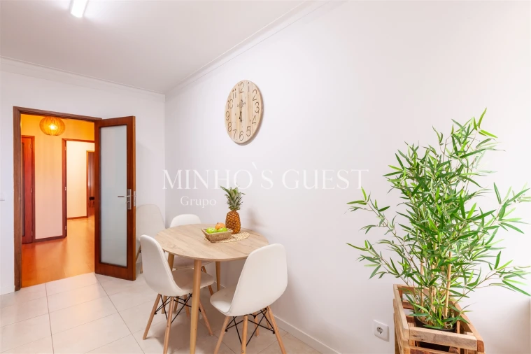 Apartamento T2 para Arrendamento férias em Braga (São José de São Lázaro e São João do Souto) Foto 15