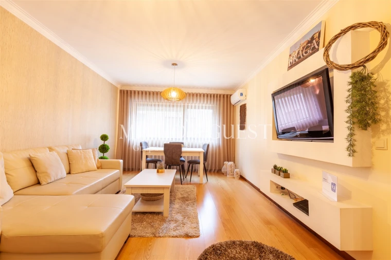 Apartamento T2 para Arrendamento férias em Braga (São José de São Lázaro e São João do Souto) Foto 2