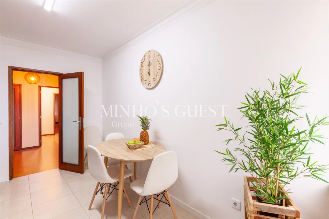 Apartamento T2 para Arrendamento férias em Braga (São José de São Lázaro e São João do Souto) Foto 15