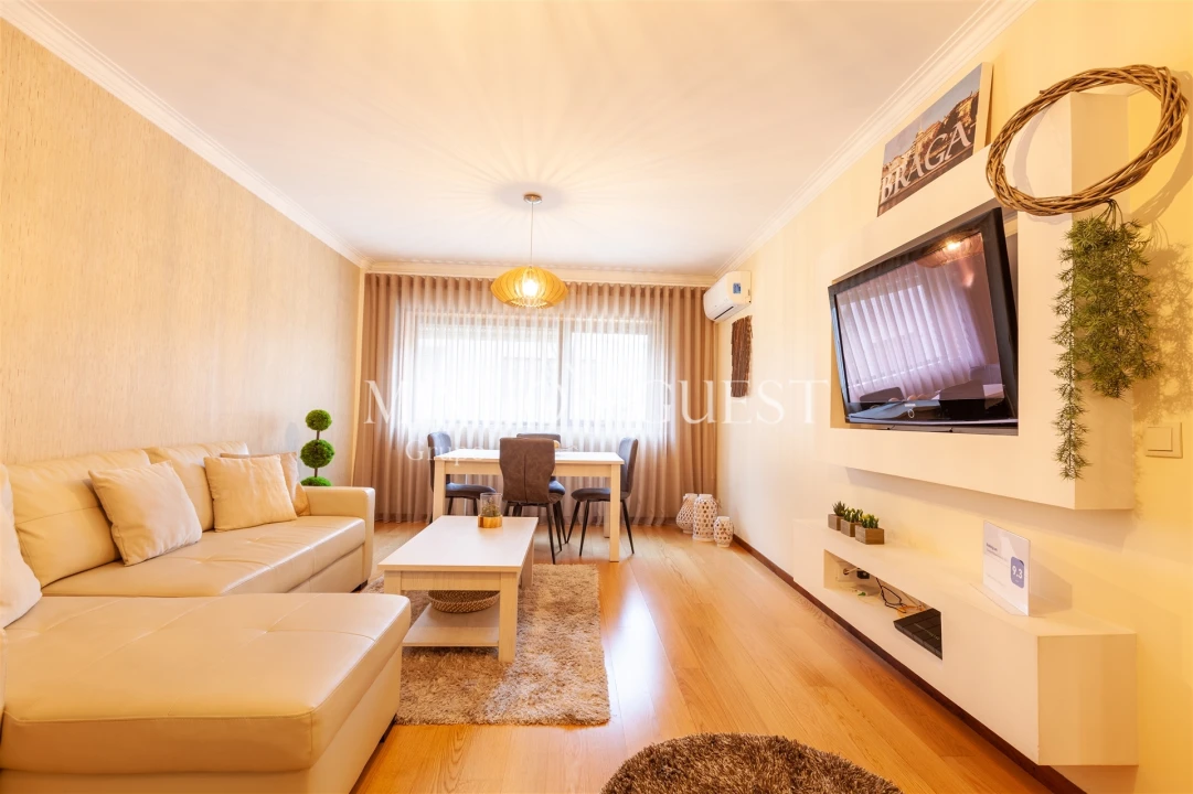 Apartamento T2 para Arrendamento férias em Braga (São José de São Lázaro e São João do Souto) Foto 2