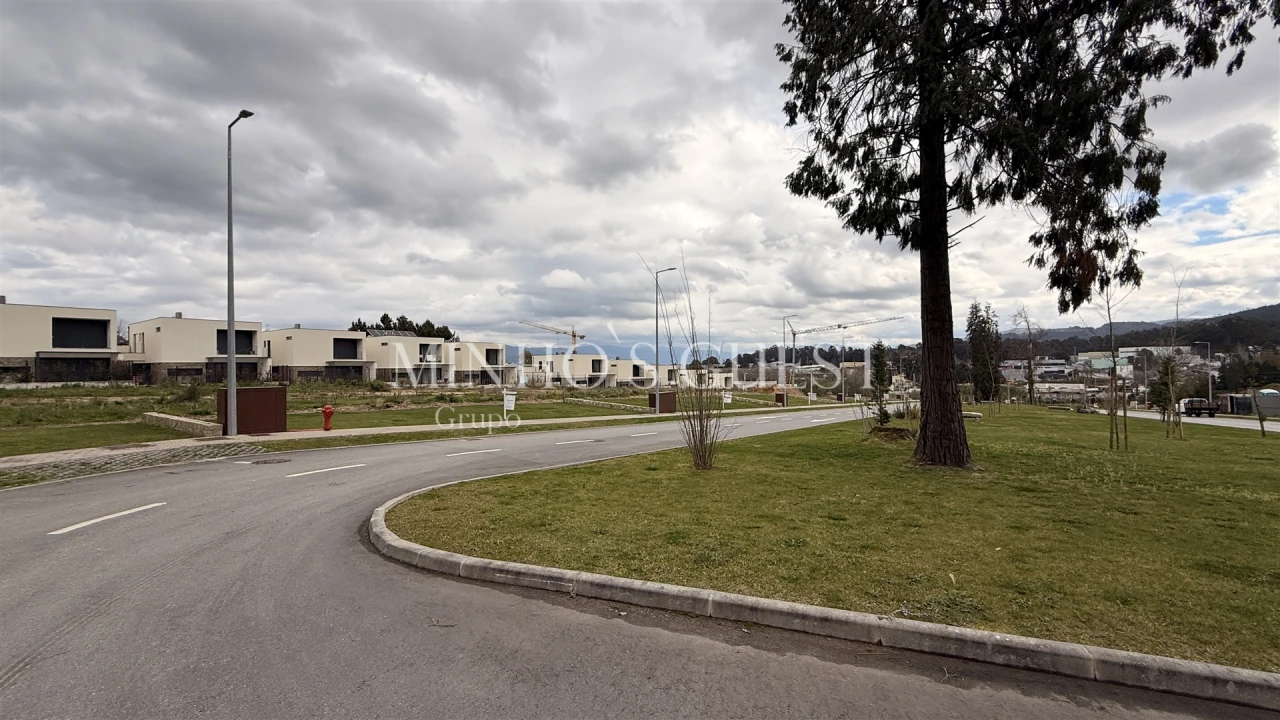 Terreno para Venda em Palmeira Foto 1