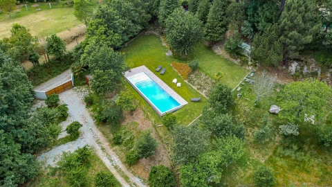 Moradia T1 para Arrendamento férias em Arões (São Romão)