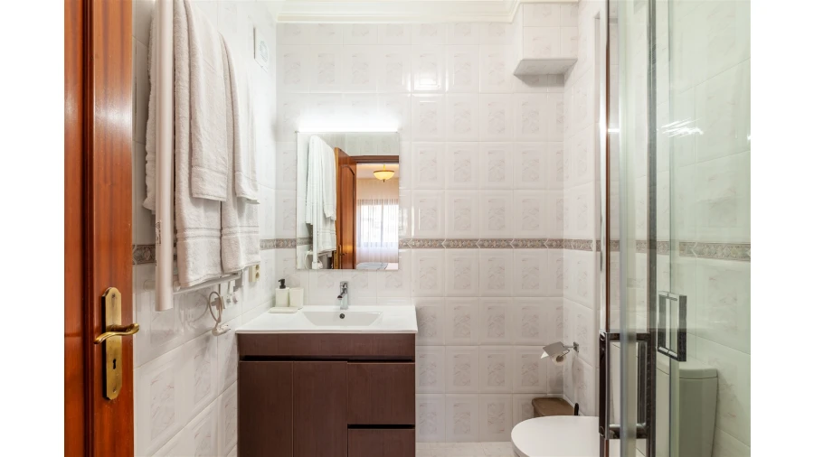 Apartamento T3 para Arrendamento férias em Apúlia e Fão Foto 33