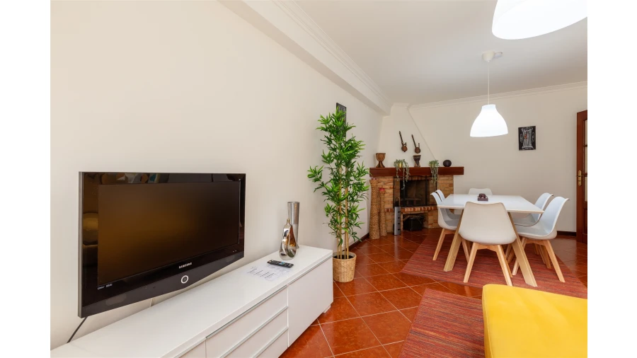 Apartamento T3 para Arrendamento férias em Apúlia e Fão Foto 28