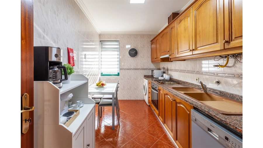 Apartamento T3 para Arrendamento férias em Apúlia e Fão Foto 22
